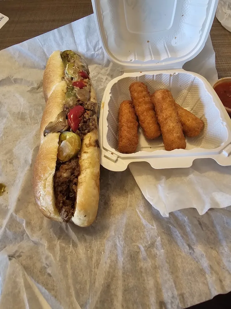 Hoffman Hotdog w Fries